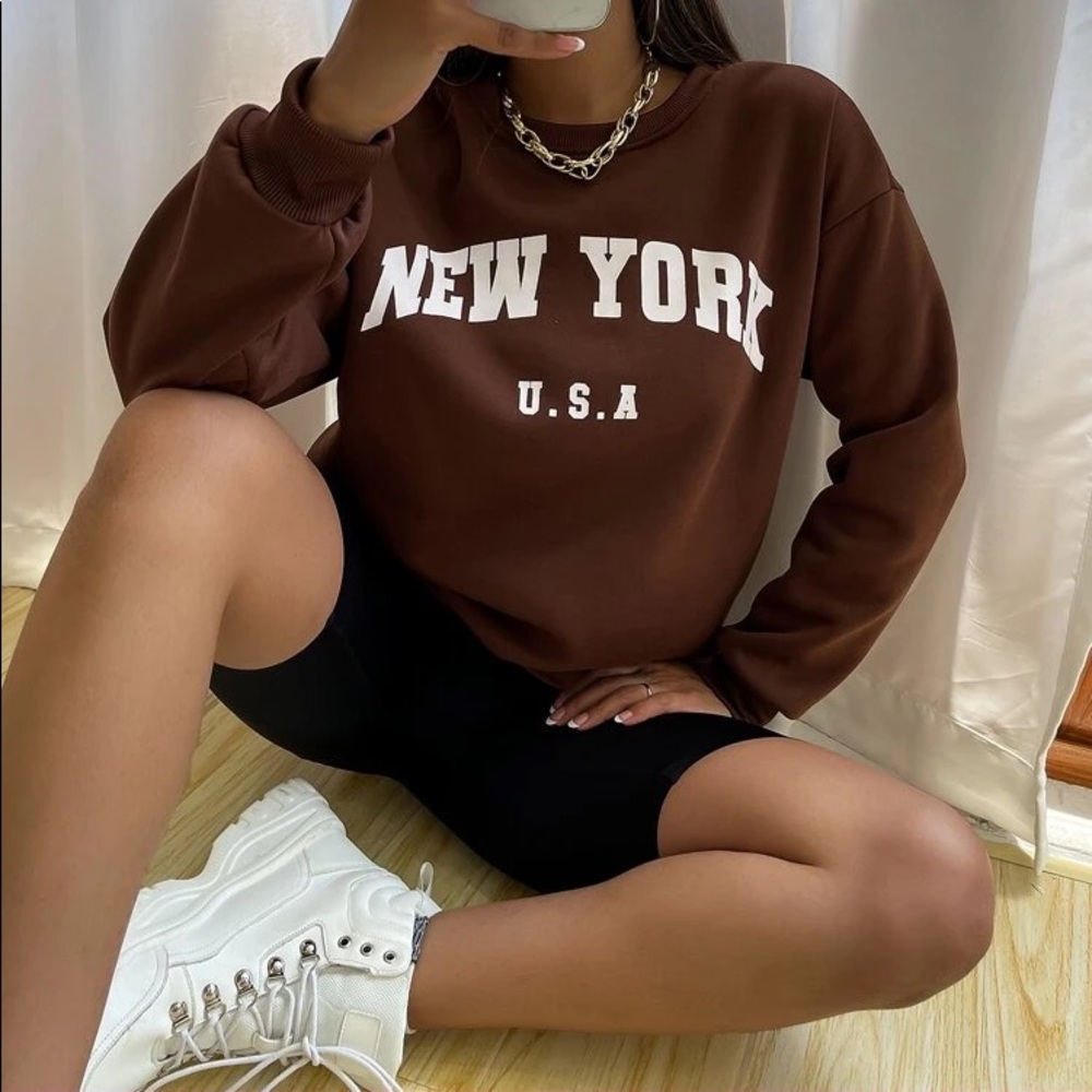 New York Drop Shoulder Pullover